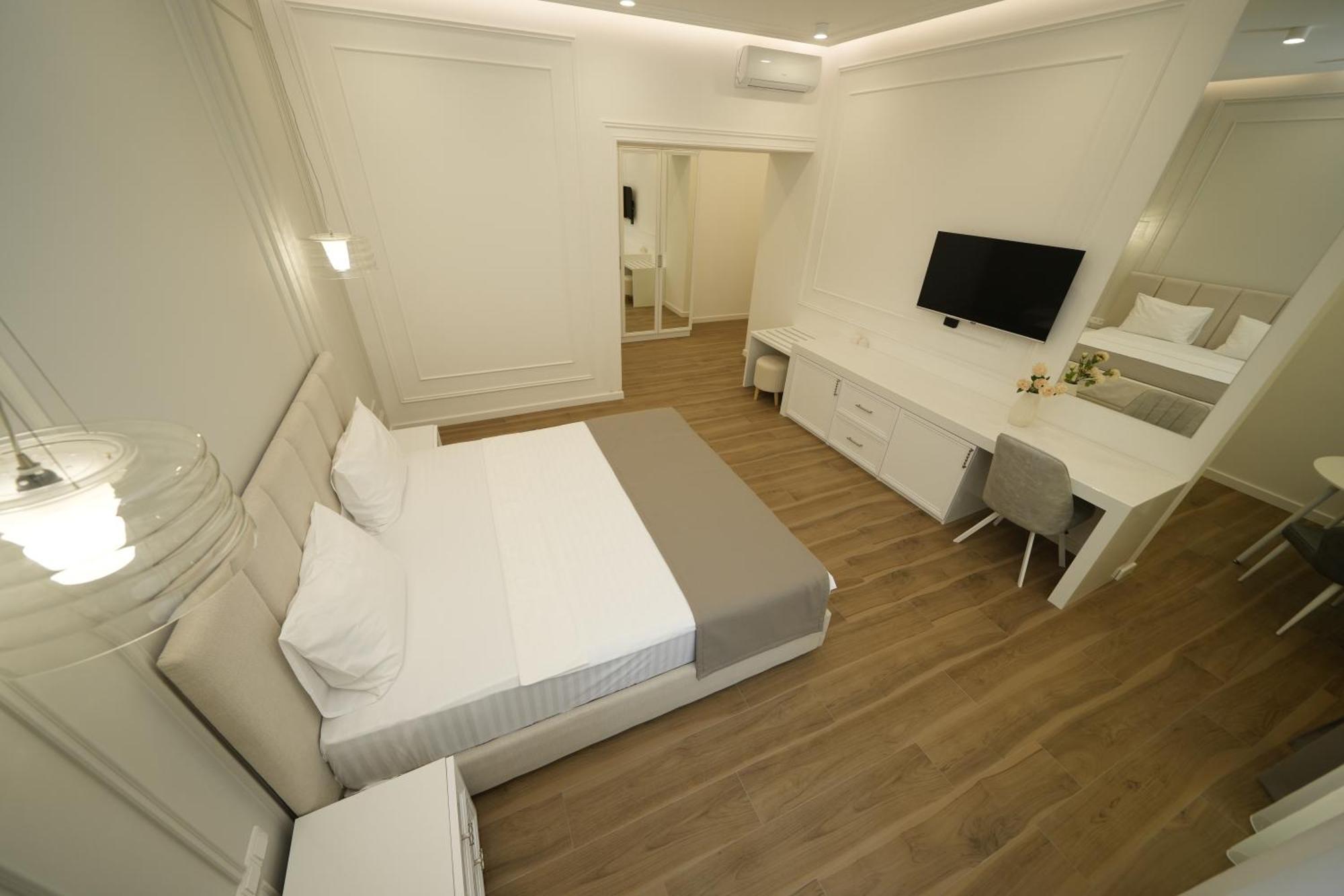 יירבאן Ser In Hotel מראה חיצוני תמונה