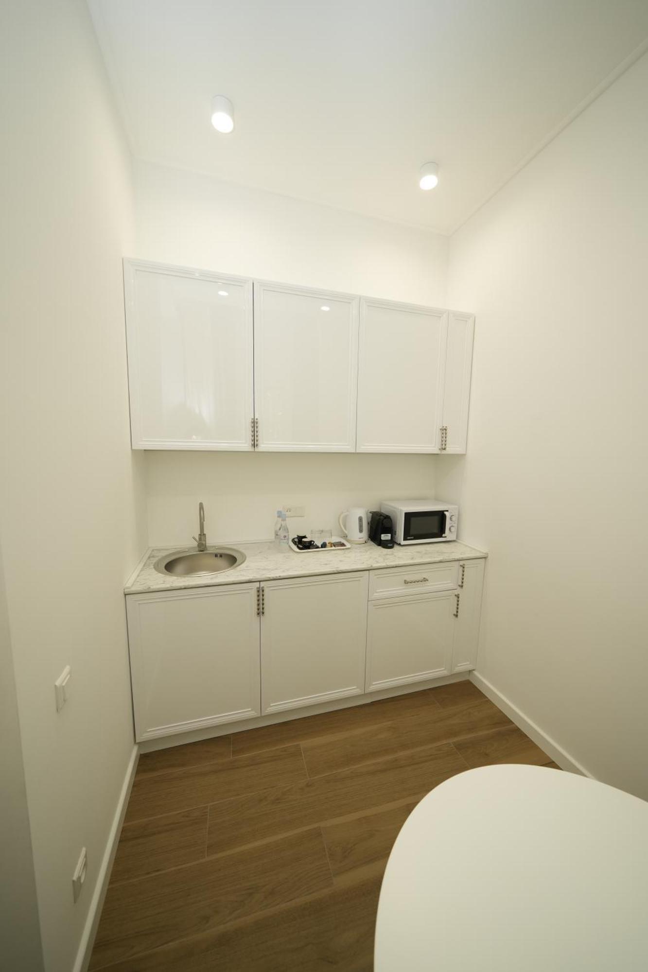 יירבאן Ser In Hotel מראה חיצוני תמונה